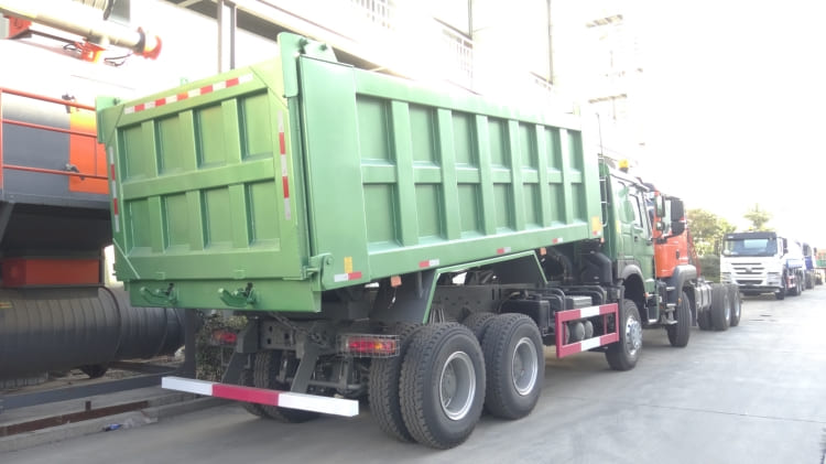 Sinotruk Howo Tipper Truck 371 6x4 for Sale in Ghana