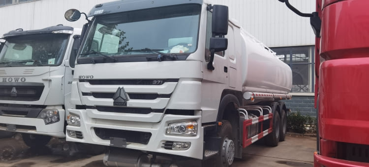 Sinotruk Howo 20 Cbm Water Tanker Truck for Sale in Ghana Accra