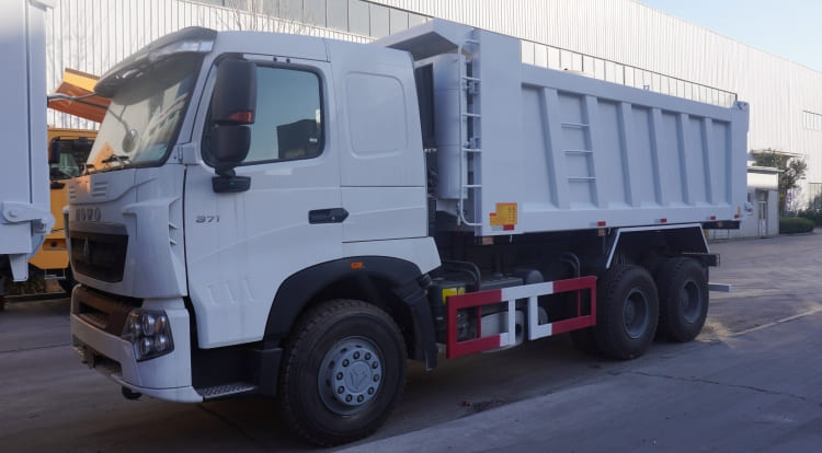 Sinotruk Howo Dump Truck A7 371 for Sale in Ghana