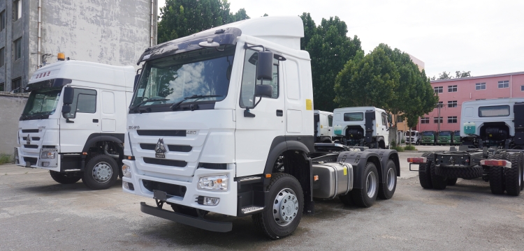 Sinotruk Howo 420 6x4 Truck Tractor Head for Sale in Ghana Accra