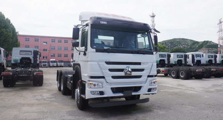 Sinotruk Howo 420 6x4 Truck Tractor Head for Sale in Ghana Accra