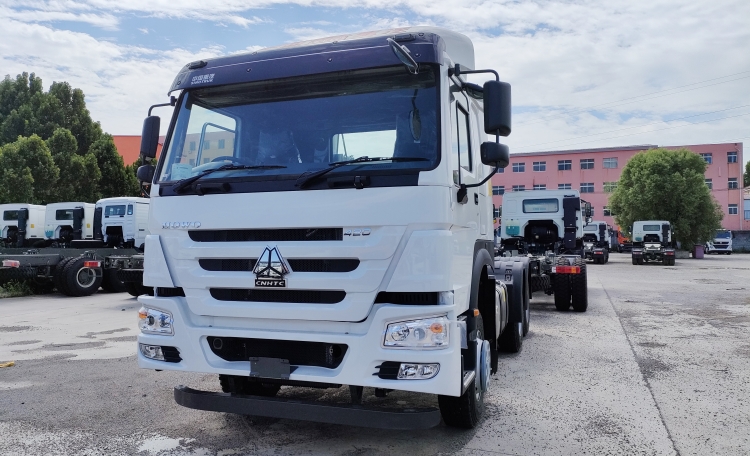 Sinotruk Howo 420 6x4 Truck Tractor Head for Sale in Ghana Accra