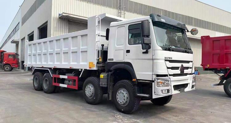 Howo 371 HP 12 Wheel 8x4 Tipper Truck for Sale in Zambia