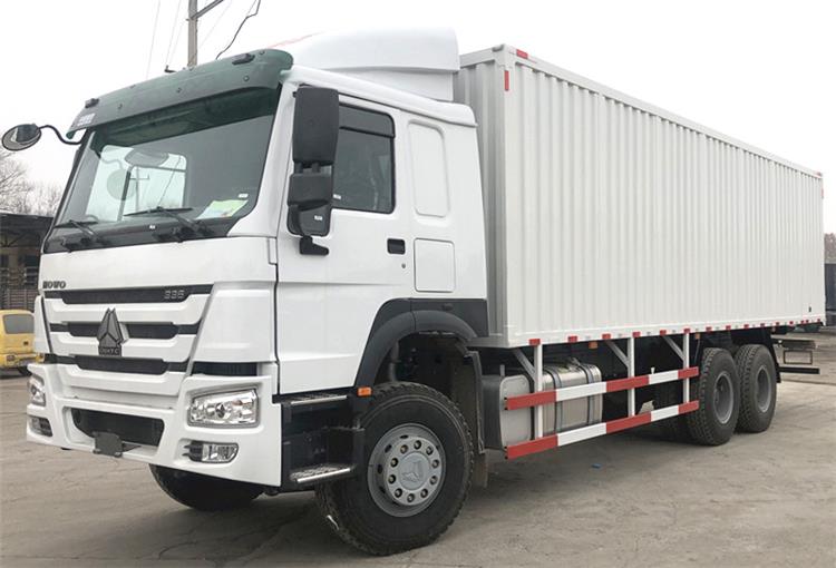 Sinotruk Howo 6x4 Cargo Box Truck Price for Sale in Ghana Tema