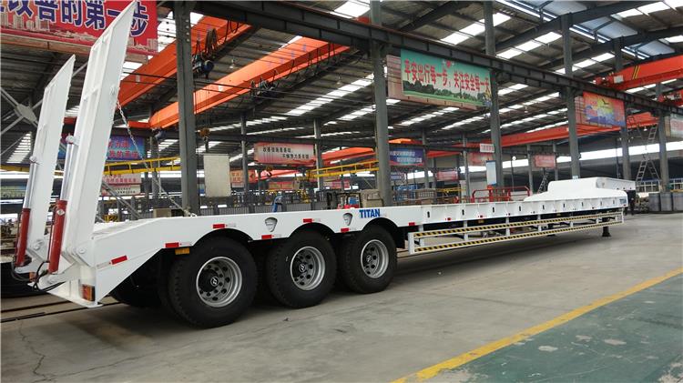 3 Axle 40Ft Semi Low Bed Truck Trailer for Sale Price in Ghana Takoradi