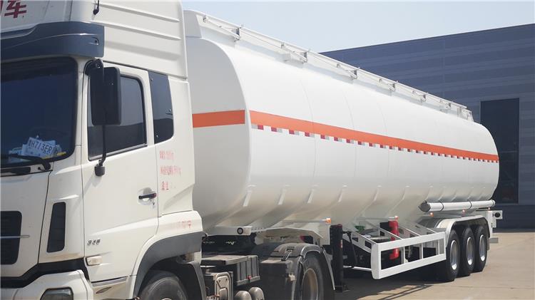 3 Axle 45000Ltrs Petrol Tanker Trailer for Sale Price in Ghana Accra