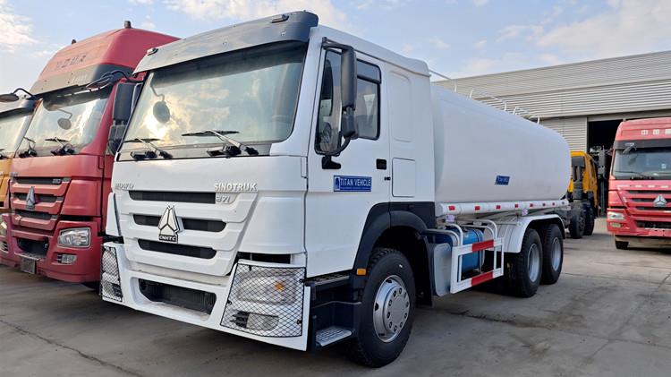 Used Howo 6x4 Fuel Tanker Truck for Sale in Ghana
