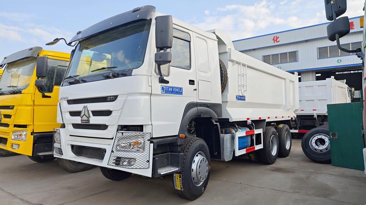 Second Hand Howo 6x4 Tipper Truck for Sale in Ghana