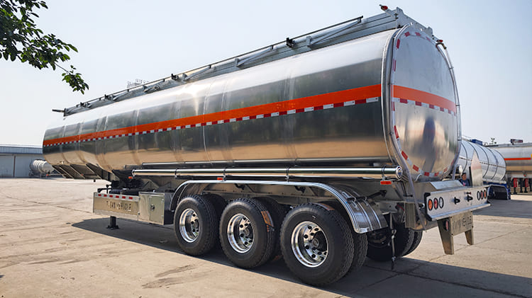 Palm Oil Tanker Semi Trailers for Sale in Takoradi Ghana