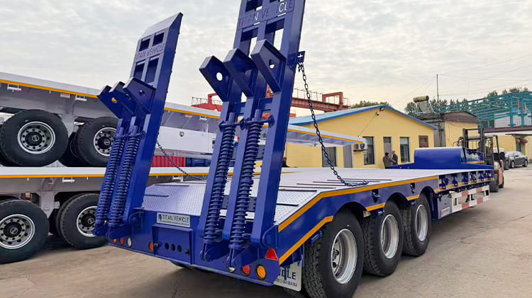 3 Axle Low Bed Trailer Price for Sale in Ghana