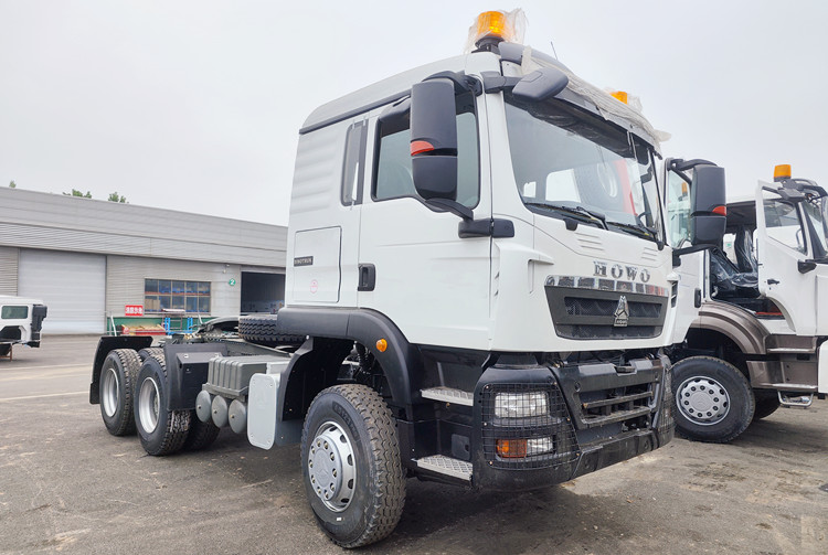 Used Howo TX 371 Tractor Truck Head for Sale in Ghana Accra