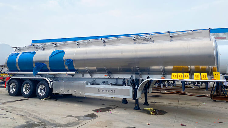 3 Axle Aluminum Tanker Trailer for Sale in Ghana