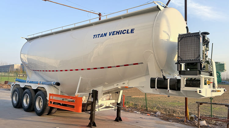3 Axle 42CBM Cement Bulker Price for Sale in Ghana