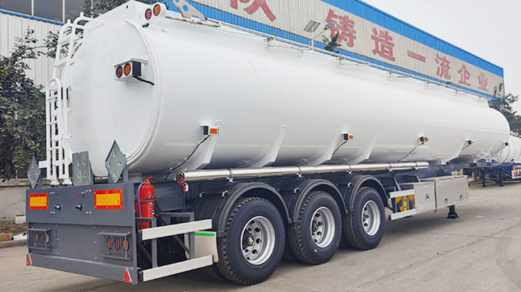 TITAN 3 Axle 45000L Crude Oil Tanker Trailer for Sale in Ghana