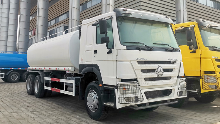 Refurbished Used Howo Water Tanker Truck Price in Ghana
