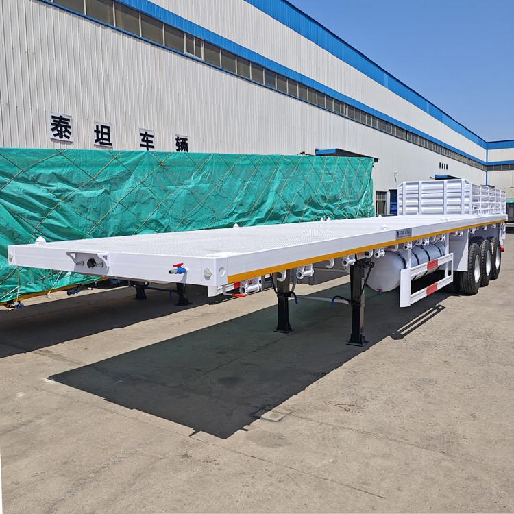 Tri Axle Semi Flatbed Trailer